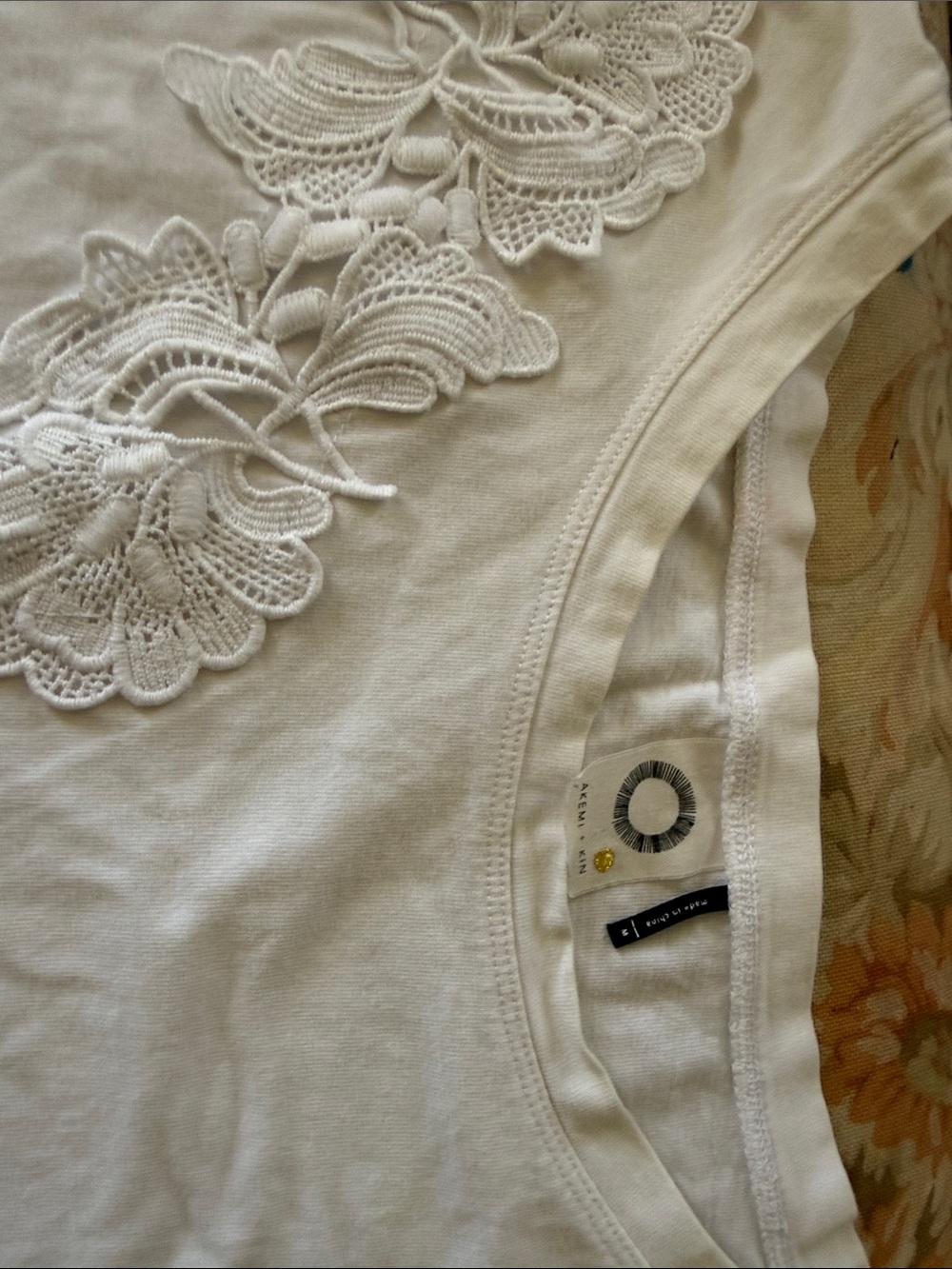 White Floral Appliqué Tank Top